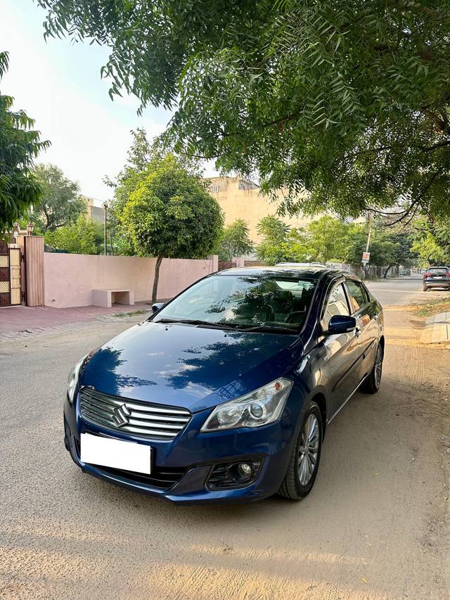 https://images10.gaadi.com/usedcar_image/4155892/original/processed_5344e8410e857b8844e3604352c58462.jpg?imwidth=6402