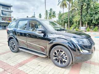 Mahindra XUV500 Mahindra XUV500 AT W10 FWD