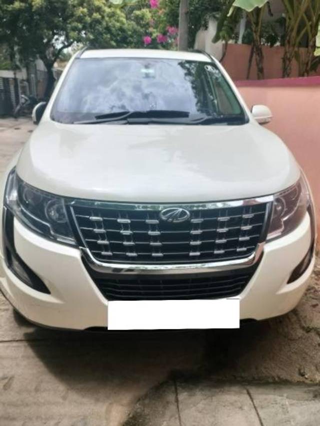 https://images10.gaadi.com/usedcar_image/4155989/original/processed_b474770f-b30f-4ee2-8620-45d2d41a2193.jpeg?imwidth=6402