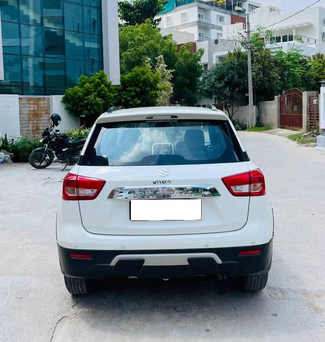 https://images10.gaadi.com/usedcar_image/4156217/original/processed_a3e82bbd297f0dbda66bb796778ae82a.jpeg?imwidth=6402