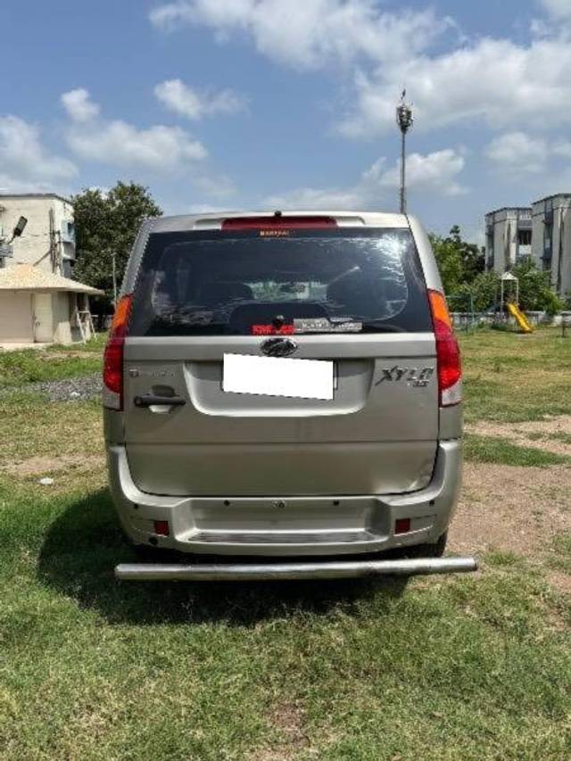 https://images10.gaadi.com/usedcar_image/4156228/original/processed_99b10556-91f4-48c1-a7bc-1dd1a5a08809.jpg?imwidth=6402