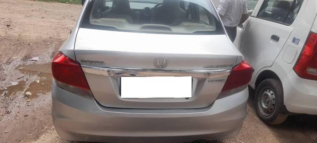 https://images10.gaadi.com/usedcar_image/4156307/original/processed_abac2d49-581d-4b9b-b376-207bb2139147.jpg?imwidth=6401