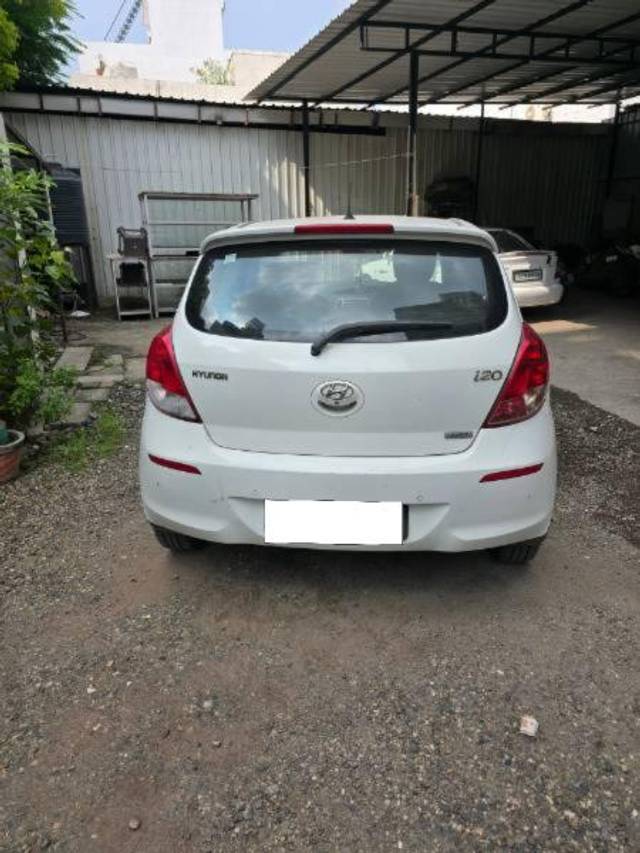 https://images10.gaadi.com/usedcar_image/4156536/original/processed_325074de-c444-4590-9791-5cda773142fc.jpg?imwidth=6401