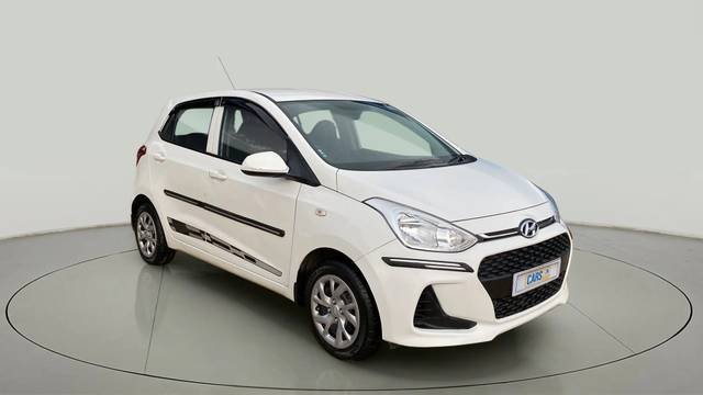 https://images10.gaadi.com/usedcar_image/4156607/original/7afcf39b0bceda4a3cc5d010ada01424.jpg?imwidth=6400