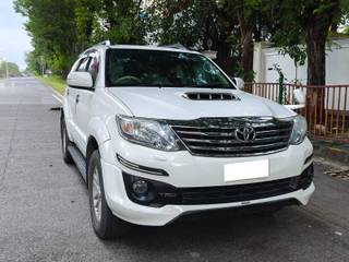 Toyota Fortuner 2011-2016 Toyota Fortuner 4x2 AT