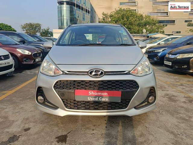 https://images10.gaadi.com/usedcar_image/4156916/original/7f5766c6b3f7ccfc4eb857cdc7cf7a82.jpg?imwidth=6400