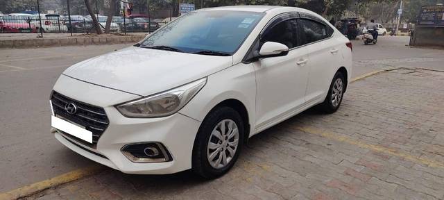 https://images10.gaadi.com/usedcar_image/4157008/original/processed_384090d7350b79fa8b5f25acba2e8896.jpg?imwidth=6402