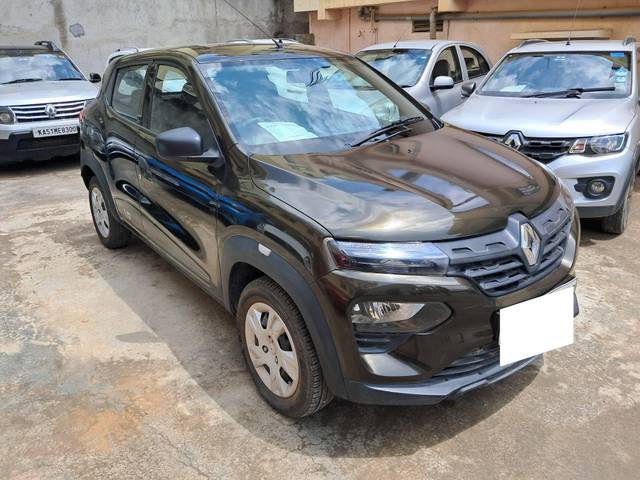 https://images10.gaadi.com/usedcar_image/4157009/original/processed_0ddeb868ee2f0e1de23fc70f8d4a8b55.jpg?imwidth=6400