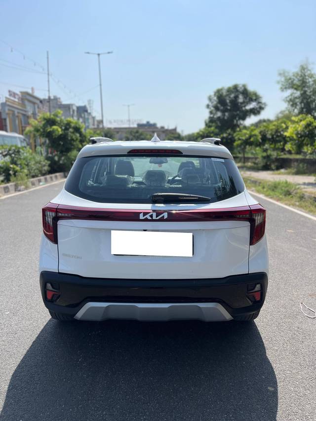 https://images10.gaadi.com/usedcar_image/4157134/original/processed_0e92af174c1e3bf08882d8bf731f6d28.jpg?imwidth=6402