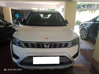 Mahindra XUV300 Mahindra XUV300 W8 Turbosport BSVI