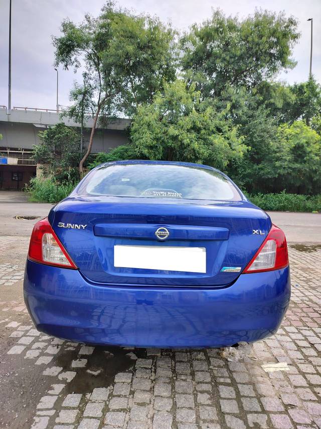 https://images10.gaadi.com/usedcar_image/4157485/original/processed_8d4c13fb48da994dda380c7d228b28c5.jpeg?imwidth=6401