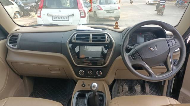 https://images10.gaadi.com/usedcar_image/4157542/original/6f77558a770571ee1548631a0ff4d809.jpg?imwidth=6402