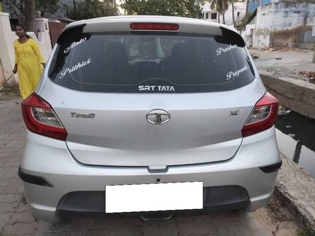 https://images10.gaadi.com/usedcar_image/4157548/original/processed_3632d103-317b-4bb4-a4d8-89f9f891d7d4.jpeg?imwidth=6402