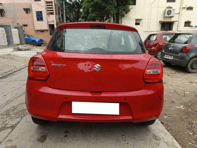 https://images10.gaadi.com/usedcar_image/4157623/original/processed_7447ae3369dcede195fa92f65f320f0f.jpg?imwidth=6402