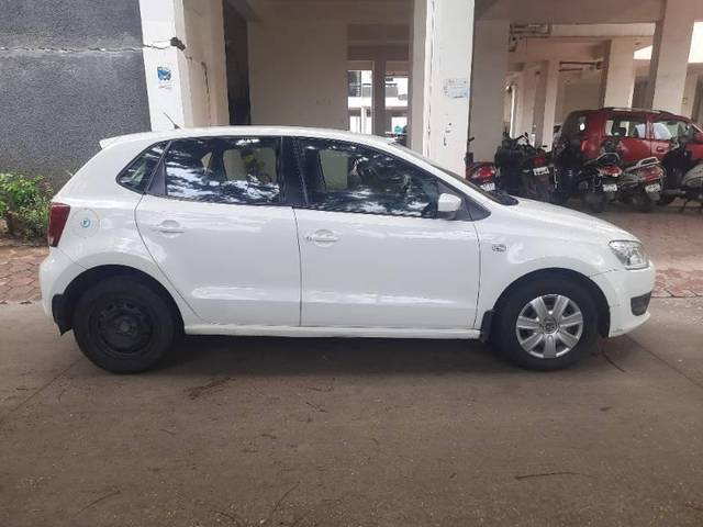 https://images10.gaadi.com/usedcar_image/4157748/original/processed_27fe22dc-01ce-450b-96cf-2c75c7909150.jpg?imwidth=6401