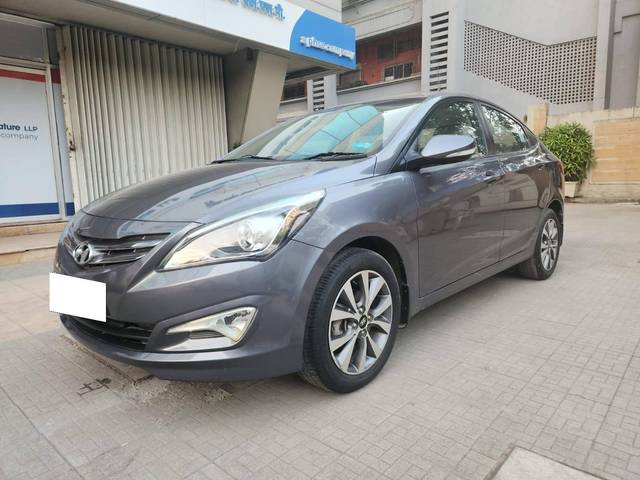 https://images10.gaadi.com/usedcar_image/4157867/original/processed_218d2e7e8458ffc27f34ddc416fc81c0.jpg?imwidth=6402