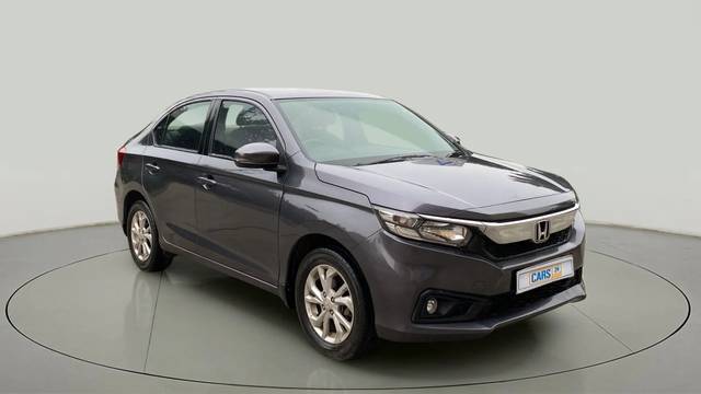 https://images10.gaadi.com/usedcar_image/4157977/original/9c7c7096a7badcc2dd6ee9b78ec35912.jpg?imwidth=6400