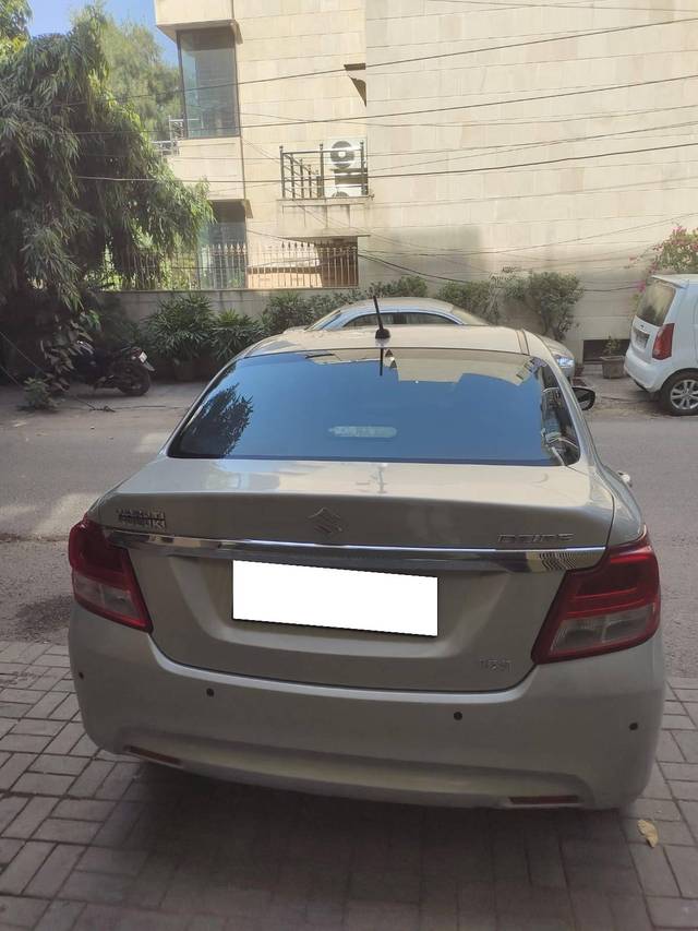 https://images10.gaadi.com/usedcar_image/4158049/original/processed_2a1cd2fd58326e71cb41b3e76683d028.jpeg?imwidth=6401