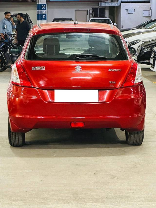 https://images10.gaadi.com/usedcar_image/4158125/original/processed_a4b2494d349089c2109eec20f65b4c86.jpg?imwidth=6401