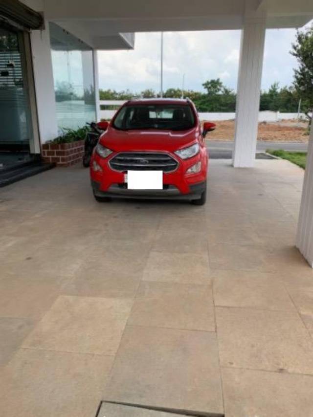 https://images10.gaadi.com/usedcar_image/4158133/original/processed_142a8064-cefb-4cce-9033-47a6a49531ff.jpeg?imwidth=6401