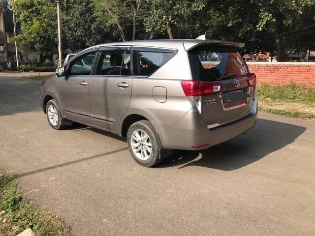 https://images10.gaadi.com/usedcar_image/4158323/original/processed_fabf6e23-2e93-4fb6-8206-2d38e59d9c20.jpeg?imwidth=6400