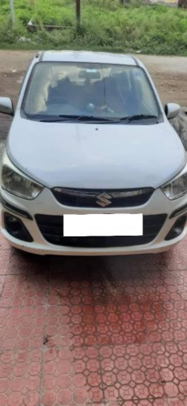 https://images10.gaadi.com/usedcar_image/4158336/original/processed_0fadd22c-e2ba-43c4-99ee-5d3bb407b547.jpg?imwidth=6400