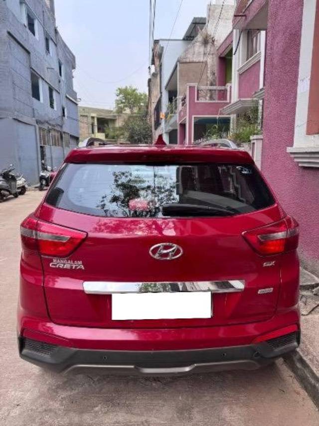 https://images10.gaadi.com/usedcar_image/4158526/original/processed_3a55d783-ac27-43bc-a79c-0b1f8df45cd2.jpg?imwidth=6401