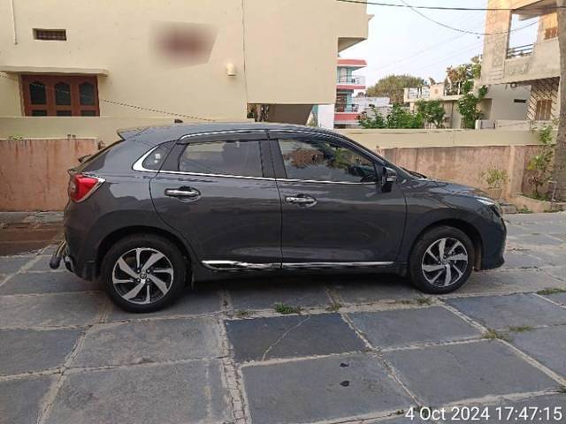 https://images10.gaadi.com/usedcar_image/4158579/original/processed_f254aa70-e4c9-4bc8-946c-8e74c4a119a6.jpg?imwidth=6401