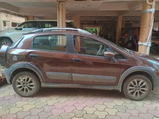 https://images10.gaadi.com/usedcar_image/4158657/original/processed_93ebefbb-0645-4115-8b48-21e02846c5c8.jpeg?imwidth=6401