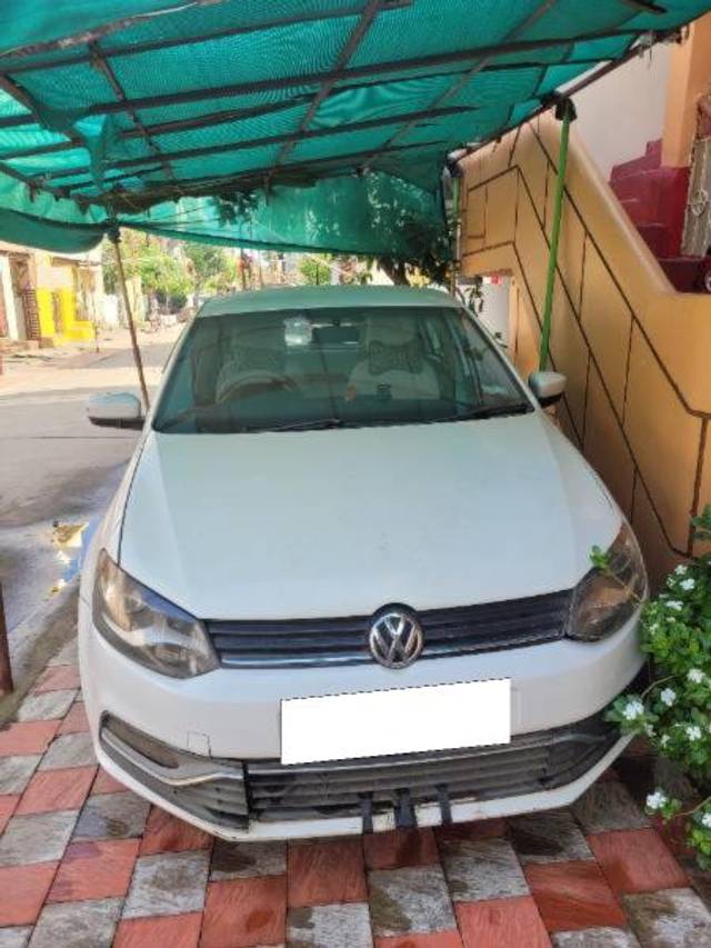 https://images10.gaadi.com/usedcar_image/4158677/original/processed_2ac9b541-1008-4c3b-9749-29f65778ea75.jpg?imwidth=6402