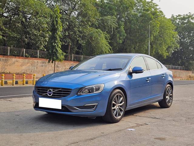 https://images10.gaadi.com/usedcar_image/4158827/original/processed_fe6b4674ec43a552077ac9c722247df1.jpg?imwidth=6400