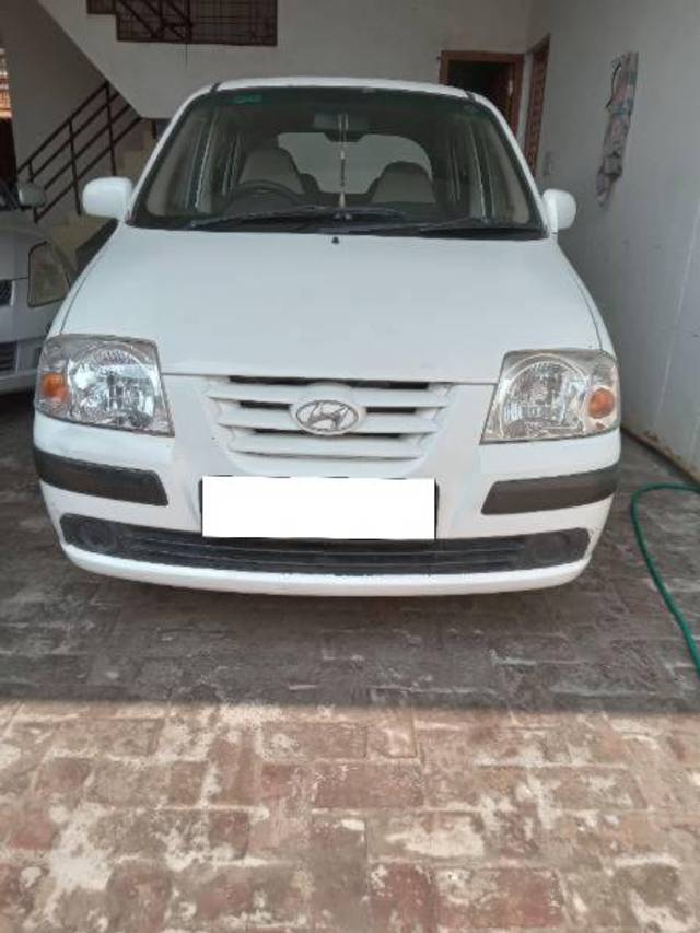 https://images10.gaadi.com/usedcar_image/4158927/original/processed_d5a8eed0-88a7-40e8-8a17-82d76d21fafa.jpg?imwidth=6400