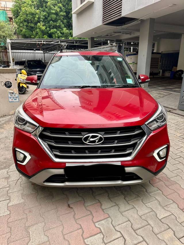 https://images10.gaadi.com/usedcar_image/4158929/original/processed_ce8ab2d0fdca6a2149f476dea8332bc8.jpg?imwidth=6401