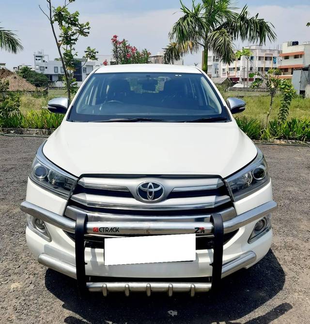 https://images10.gaadi.com/usedcar_image/4158931/original/processed_e7e898cb89852834ed44e6d70b1b2fa7.jpg?imwidth=6400