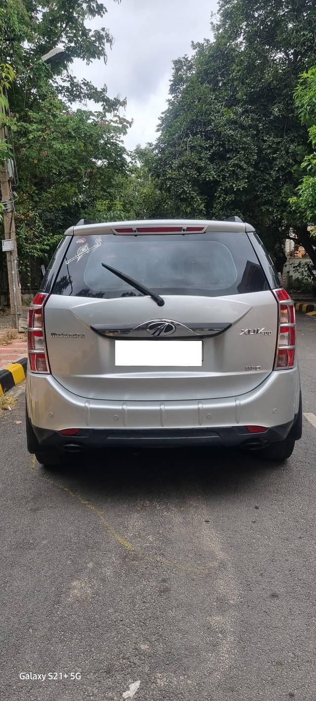 https://images10.gaadi.com/usedcar_image/4159011/original/processed_ca03fadff2602974b3fd043d9879fd08.jpg?imwidth=6402