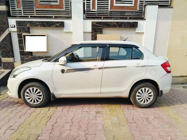 https://images10.gaadi.com/usedcar_image/4159017/original/processed_695cb8d3-1a03-467d-9af8-4e66de166955.jpeg?imwidth=6402