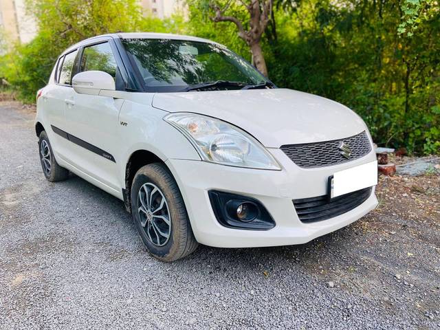 https://images10.gaadi.com/usedcar_image/4159049/original/processed_d53361523da07e65ff2bc713448bb207.jpg?imwidth=6400