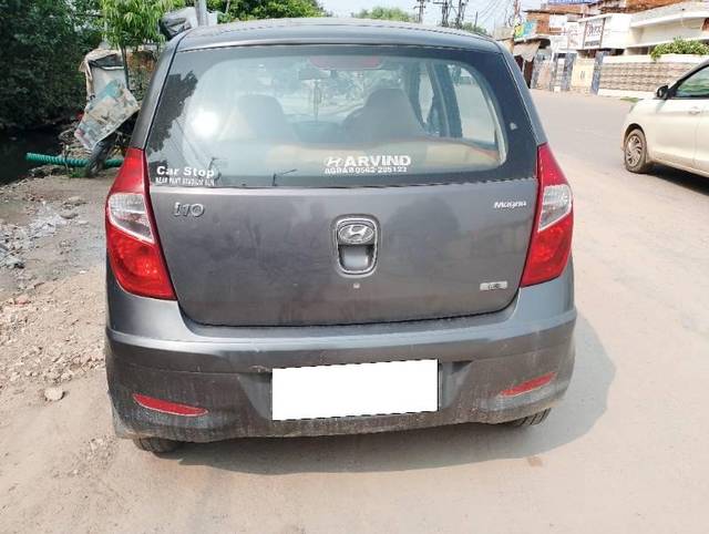 https://images10.gaadi.com/usedcar_image/4159149/original/processed_6c5fd506-2446-4c96-bc4a-c903df68a6f3.jpg?imwidth=6401