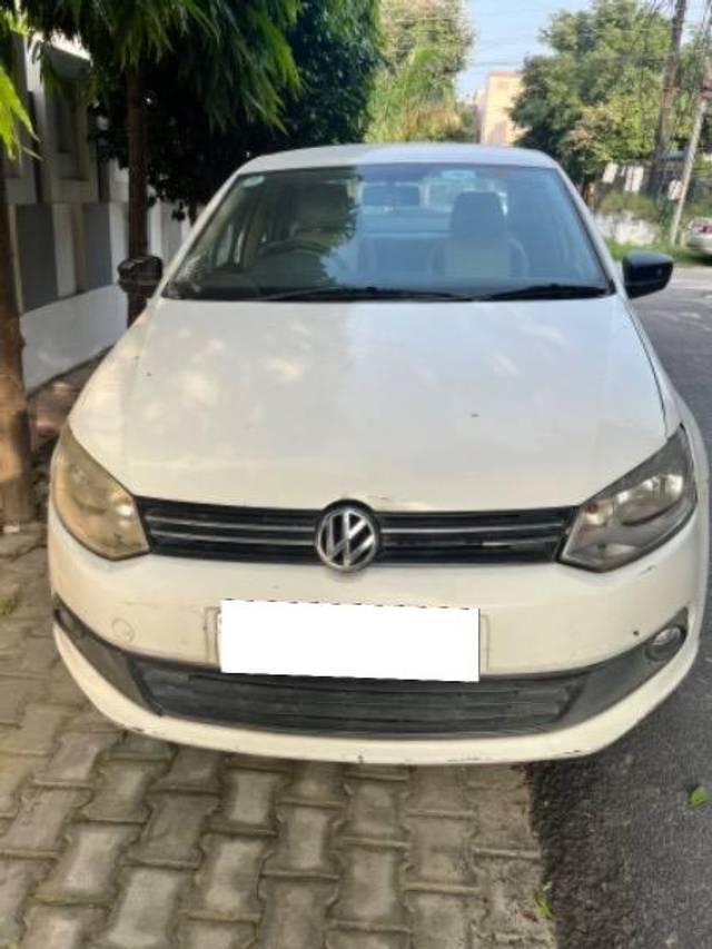 https://images10.gaadi.com/usedcar_image/4159201/original/processed_77f9a072-5386-4738-9f03-e2639d81f39d.jpeg?imwidth=6400