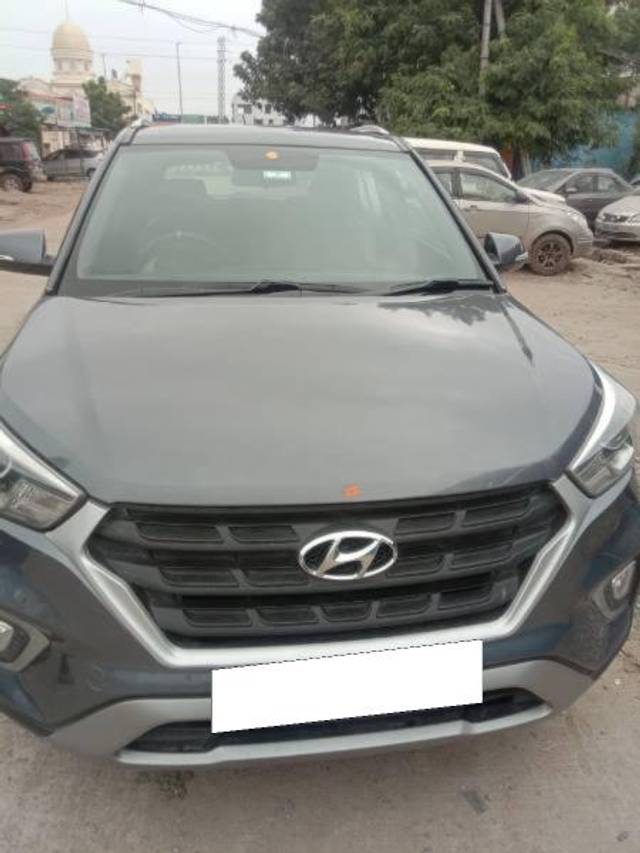 https://images10.gaadi.com/usedcar_image/4159205/original/processed_7c501a5a-a6e7-40b2-9573-f3ffa77ba00f.jpg?imwidth=6402