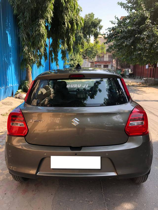 https://images10.gaadi.com/usedcar_image/4159245/original/processed_0560477b836a0bf443df8e88f3fec5a7.jpg?imwidth=6402