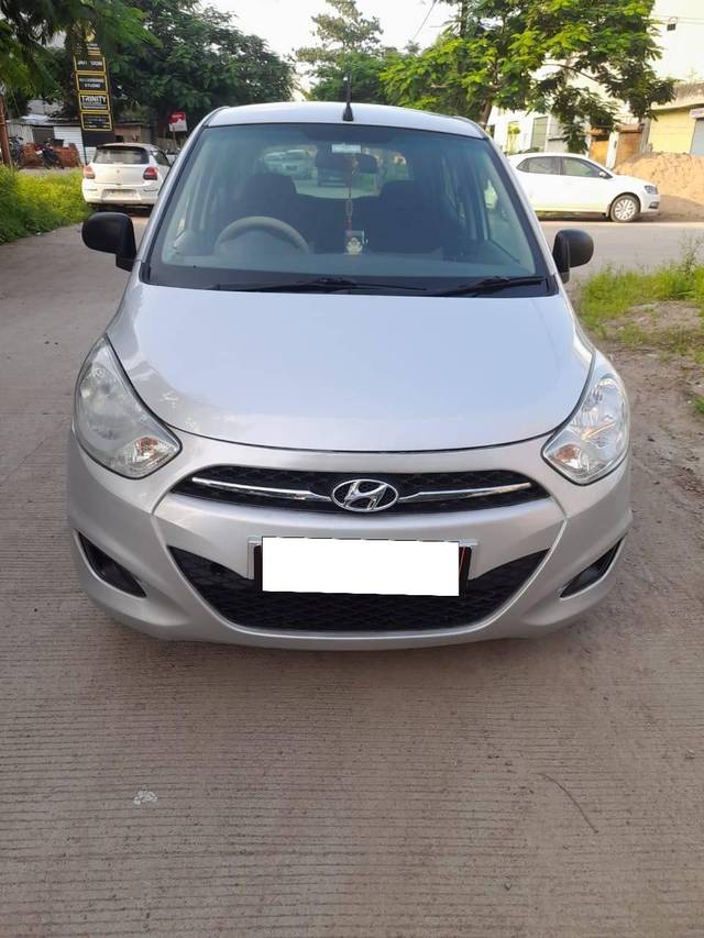 https://images10.gaadi.com/usedcar_image/4159310/original/processed_df412fbea94f7a20ba756f3f8d82d64c.jpg?imwidth=6402