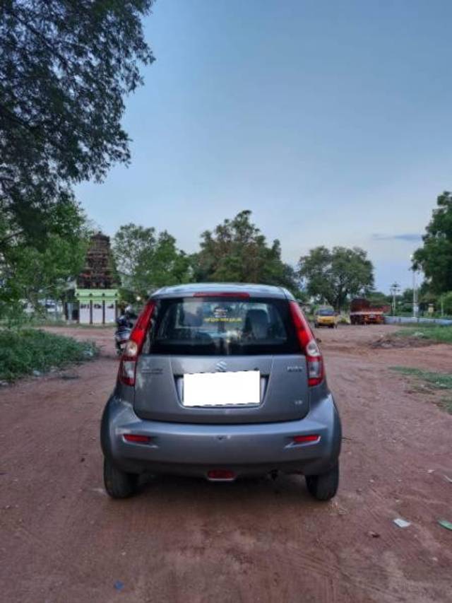 https://images10.gaadi.com/usedcar_image/4159357/original/processed_8ad33cc6-de76-42a2-956c-c91f22bb6d2e.jpg?imwidth=6402