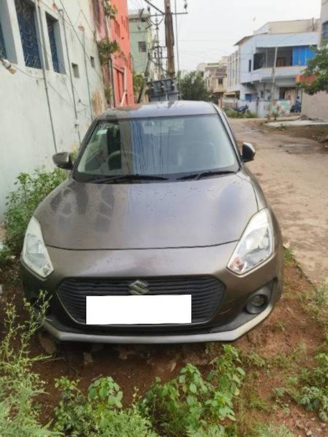 https://images10.gaadi.com/usedcar_image/4159478/original/processed_d671a0cb-112f-4b80-8404-25ff5b61d473.jpg?imwidth=6400