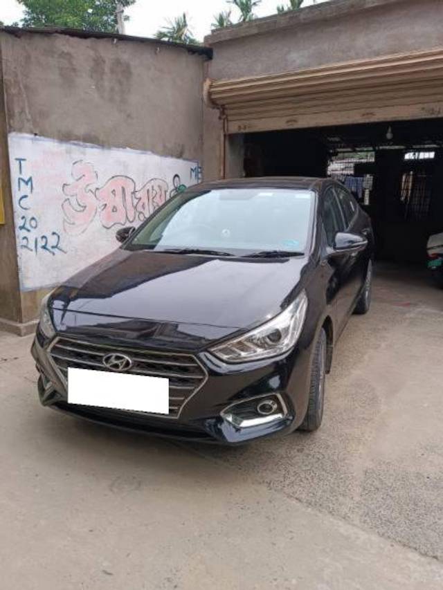 https://images10.gaadi.com/usedcar_image/4159597/original/processed_4a143ace-7ed3-4c06-a5d5-99b0737960a7.jpeg?imwidth=6400