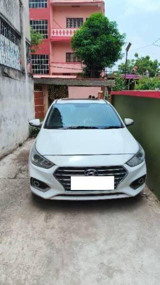 Hyundai Verna 2016-2017 Hyundai Verna 1.6 CRDI SX Option