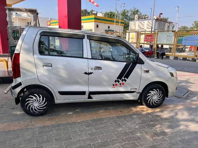 https://images10.gaadi.com/usedcar_image/4160247/original/processed_4da3b5af-6412-4e76-b808-91992e683650.jpeg?imwidth=6401