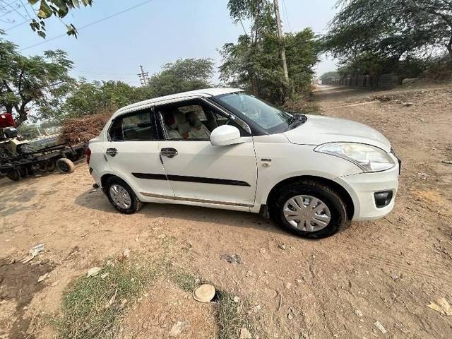 https://images10.gaadi.com/usedcar_image/4160348/original/processed_627c19bd-3044-43ab-b321-4b4501fab839.jpeg?imwidth=6400