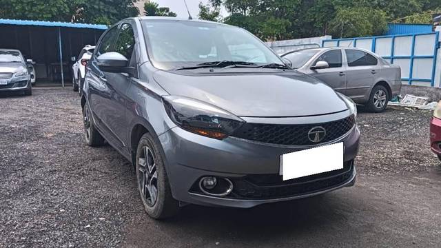 https://images10.gaadi.com/usedcar_image/4160495/original/processed_61a98d8c3cd0587fad324d112c9ec24e.jpeg?imwidth=6400