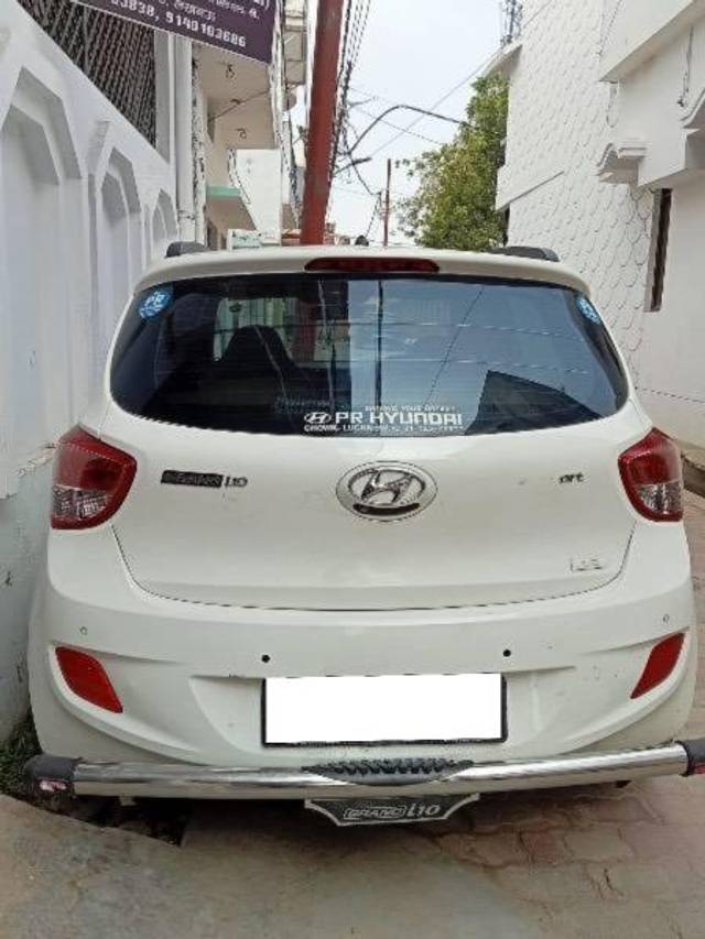 https://images10.gaadi.com/usedcar_image/4160597/original/processed_99824f9a-d279-4612-951f-5d8a3473566e.jpg?imwidth=6402